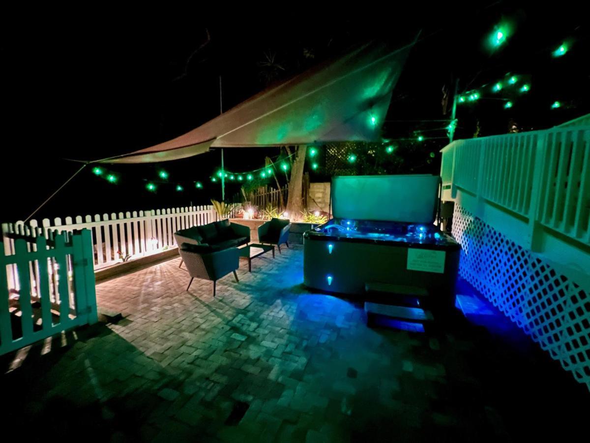 Hébergement de vacances Catalina Three Bedroom With Hot Tub And Golf Cart