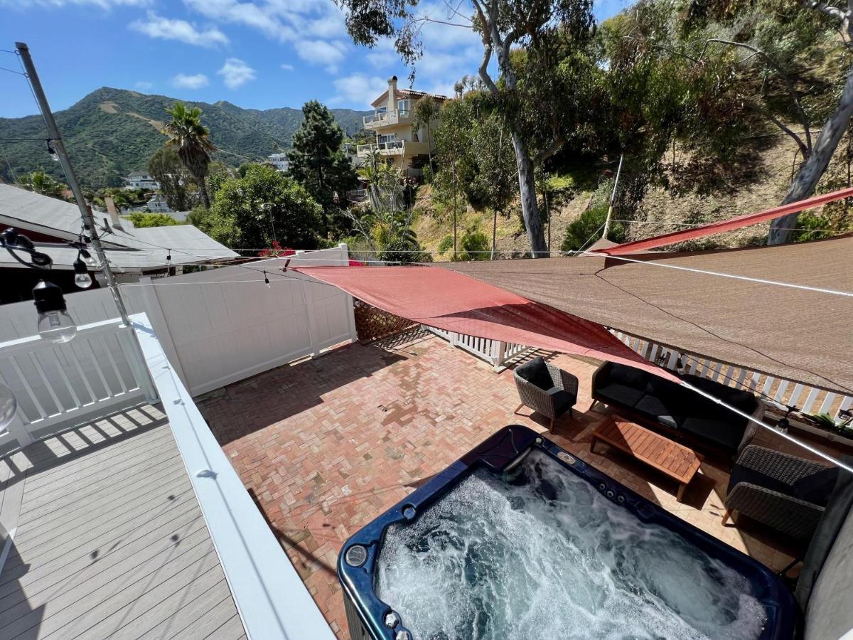 Catalina Three Bedroom With Hot Tub And Golf Cart Hébergement de vacances Avalon