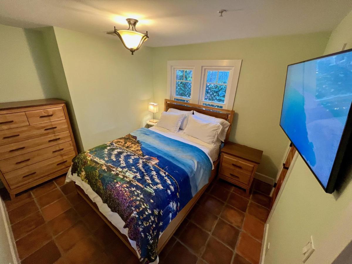 Catalina Three Bedroom With Hot Tub And Golf Cart Hébergement de vacances Avalon
