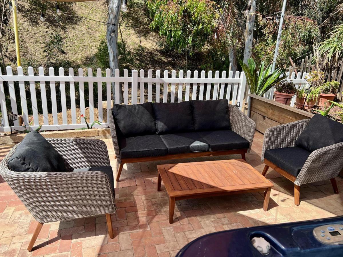 Catalina Three Bedroom With Hot Tub And Golf Cart Hébergement de vacances Avalon
